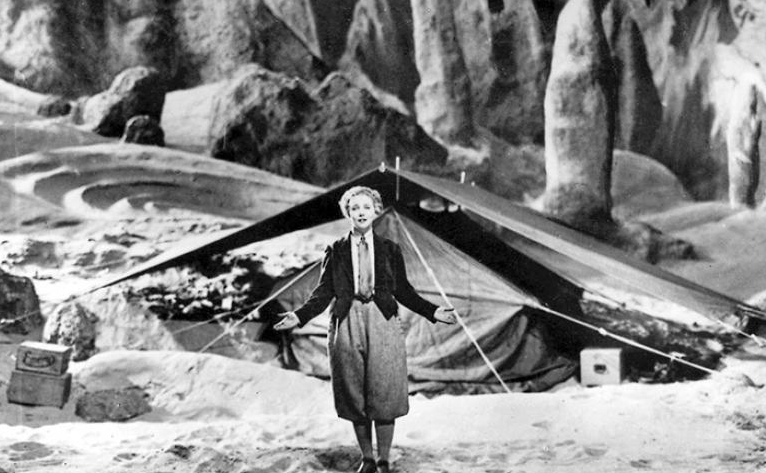 women in the moon movie