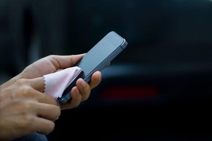 Cleaning phone screen