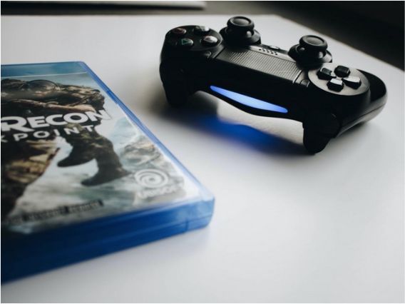 Hours Your Spend Playing on PS4 and Xbox
